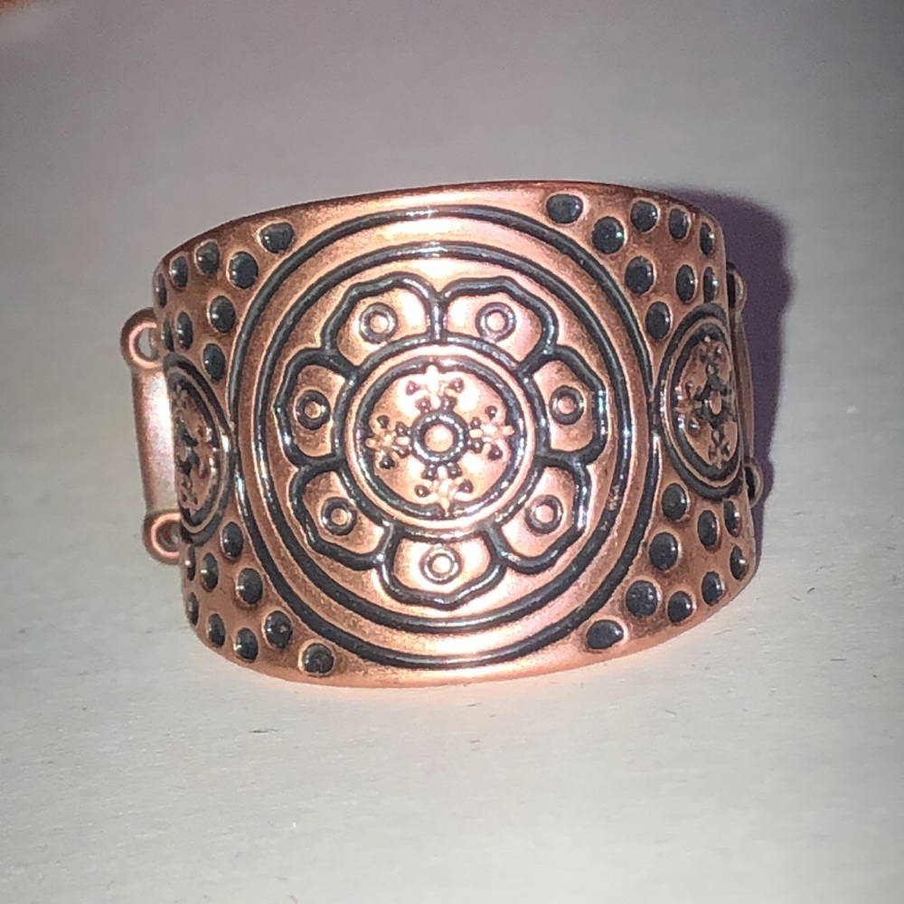 Copper Tone Floral Wide Stretchy Band Ring